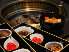 -铭牛烧肉·和牛海鲜自助(高新月牙湖店)
