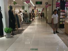 -王府井百货(中州中路店)