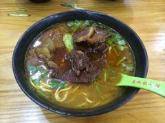 -志权牛肉面(灵山路店)