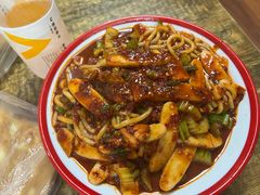 -玲玲米粉·新疆现炒米粉(大十字总店)