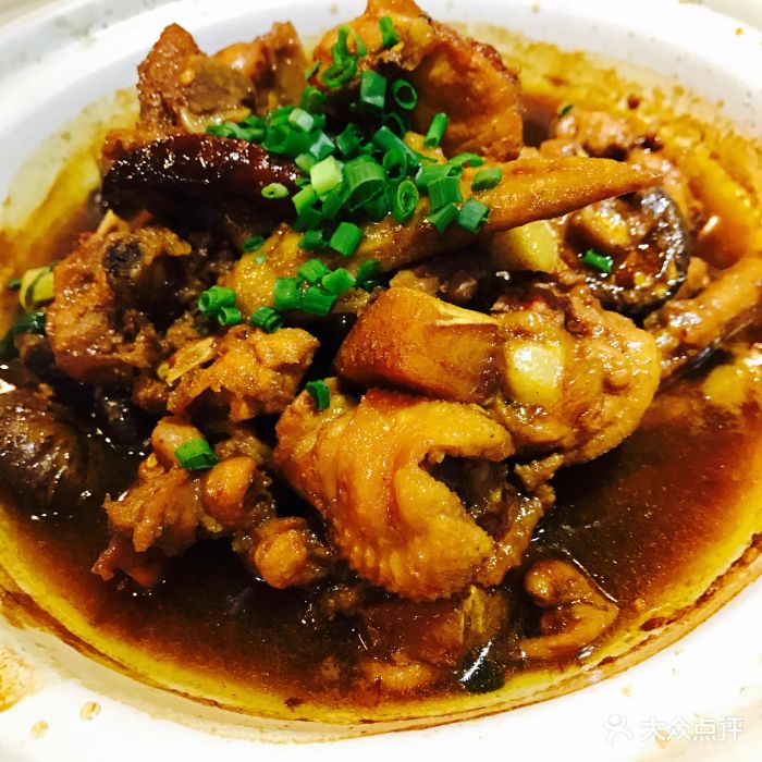 客乡情·艾禧餐厅客家三杯鸡图片 - 第1张