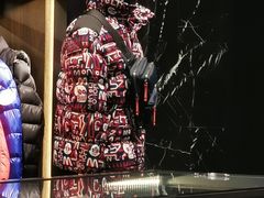 -MONCLER(武汉国际广场店)