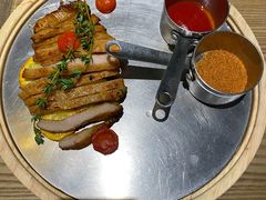 炭烧猪颈肉-小大董·烤鸭(凤凰汇店)