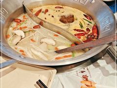 -大芊金重庆串串火锅(南京路店)