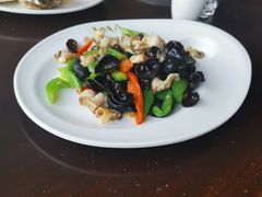 -赶海部落海鲜城(海阳路店)