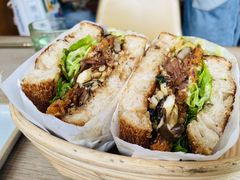 疯狂牛肋排菌菇三明治-O'mills Sourdough Bakery&Bistro(永嘉路店)