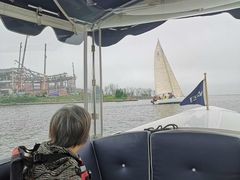 -上海滴水湖皇冠假日酒店