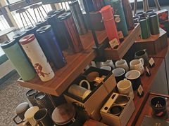 -星巴克臻选(上海虹桥新天地三店)