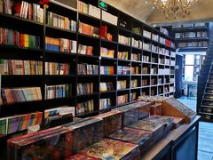 -钟书阁(松江泰晤士小镇店)