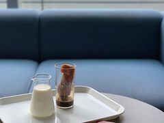 黑砖拿铁-dotcom coffee古点咖啡(致真大厦店)