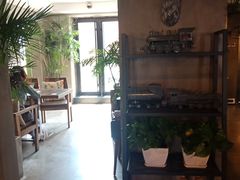 -HIGH FIVE哈福手工汉堡(桂林路店)