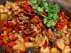 破店麻辣馋嘴牛蛙-泥糊破店小酒馆·团建聚餐(南京西路店)