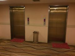 -西安国际陆港假日酒店