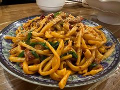 -清真·玛丽亚新疆菜主题餐厅(浙江中路店)