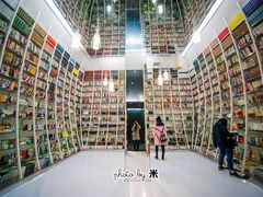 -钟书阁(松江泰晤士小镇店)