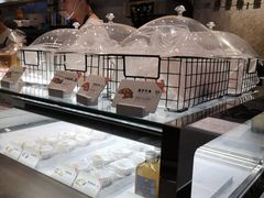 面包甜点陈列柜-喜茶(广州天汇igc店)