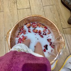 -香港倾城国际·美容美体中心