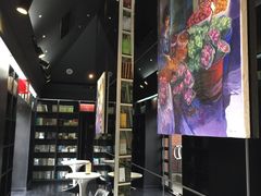 -钟书阁(松江泰晤士小镇店)