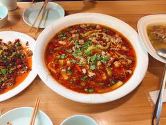 -自贡盐帮菜·玩辣餐厅(樱花园西街店)