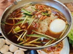-韩风烤牛肉冷面店