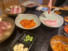 -臻牛烤肉