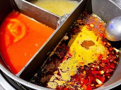 小嫩牛专利T型锅（一锅三吃）-热火朝天鲜切牛肉火锅(南强街巷店)