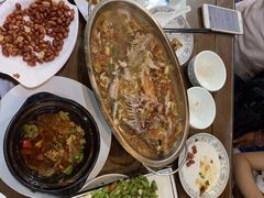 -临街徽菜馆·正宗黄山味