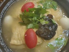 -三鞭一花·独一处·元英砂锅(海光寺店)