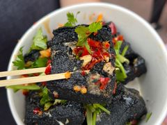 -黑色经典臭豆腐·湖南特产(步行街店)