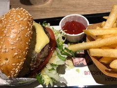 -The Habit Burger Grill 哈比特汉堡(复兴soho店)