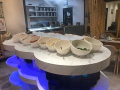 自助调料区-屋头串串(新街里店)