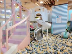 -多多淘儿童体验中心(重庆来福士店)