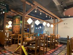 大堂-云海肴·汽锅鸡·云南菜(天山百盛优客店)