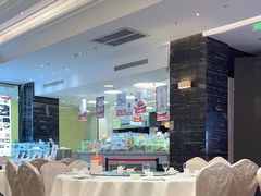 -万龙洲海鲜(大兴绿地缤纷城店)