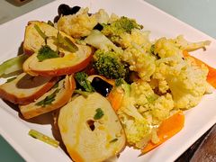 -鱼窝棚柴火铁锅炖(富山屯店)