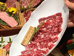-山川小町·极番烧肉(新地假日广场店)