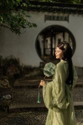 -一揽芳华汉服旗袍体验馆(拙政园店)