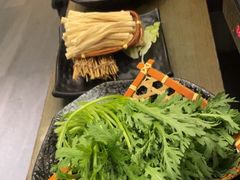 -湊湊火锅·茶憩(打浦桥日月光店)