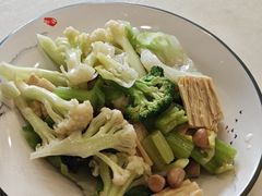 -高玛纳驴肉火烧(一世界店)