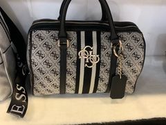 -瑞丽口岸免税店