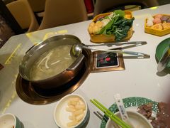 -润园四季椰子鸡火锅(卓越INTOWN店)