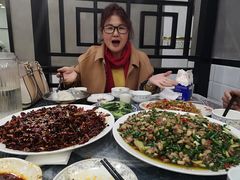 -江湖黑大兔(杨家坪店)