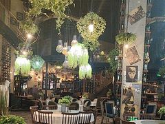 -临界音乐酒馆·小龙虾·江湖菜(华熙LIVE·鱼洞店)