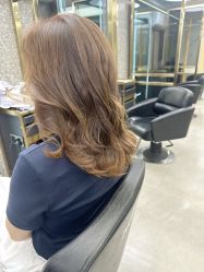 -苏奇发型·烫发染发