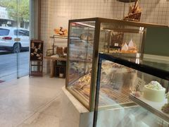 面包甜点陈列柜-爱上甜蜜蜜(田盛街店)