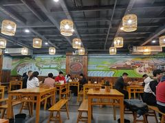 大堂-饭饱香土碗菜(新科店)