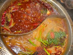 -廖掌柜·重庆鲜货火锅(上海首店)