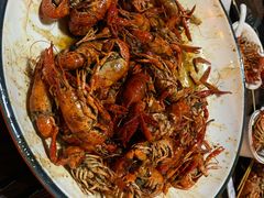 -虾弄弄海派小龙虾·牛羊蝎子火锅