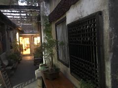 -邊城書店