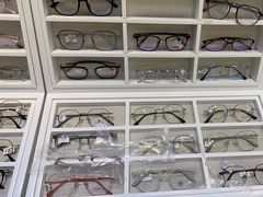 -沫芮眼镜·蔡司官方授权店(人民广场店)